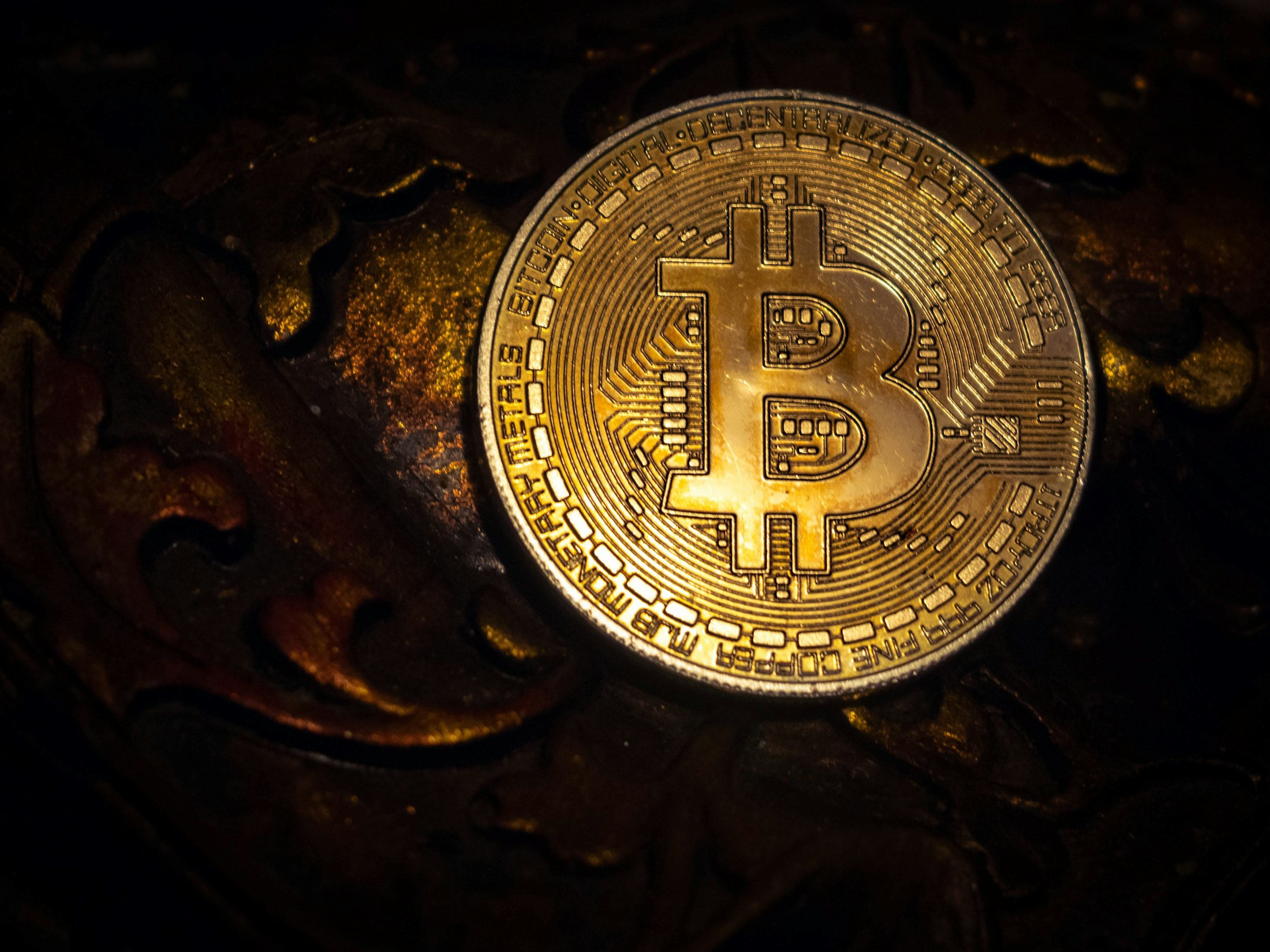 Bitcoin frente a gráficos financieros